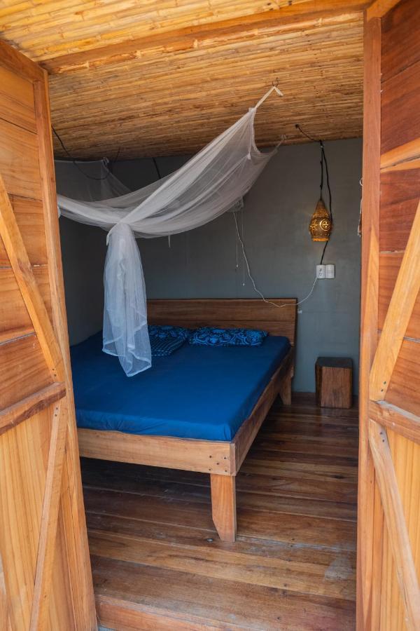 Albergue Roots Family Puerto Viejo de Talamanca Exterior foto